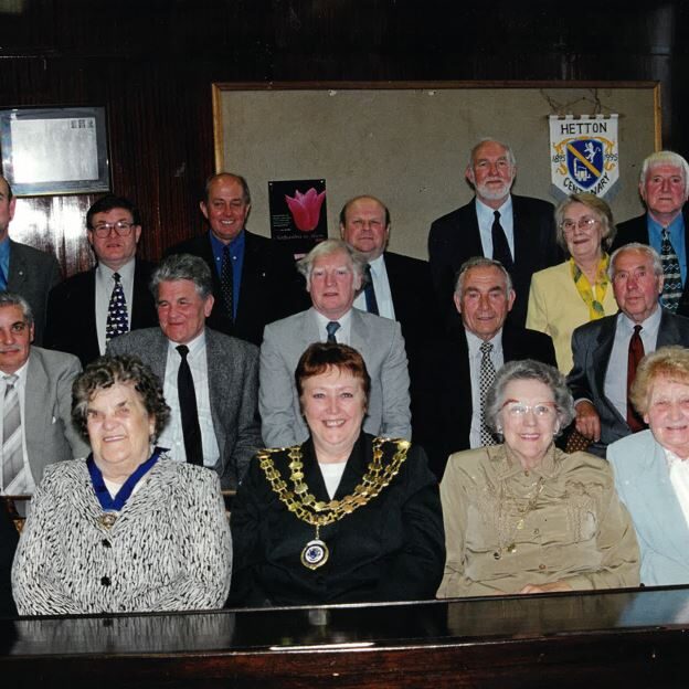 Photograph showing the Councillors representing Hetton Town Council 1999 to 2000
